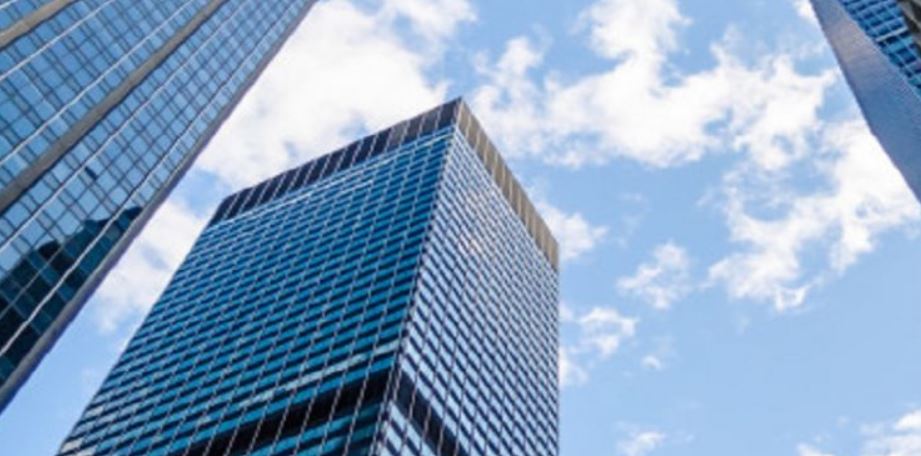 Comunidad de Propietarios: cuotas deudoras, compra venta de fincas en propiedad horizontal.